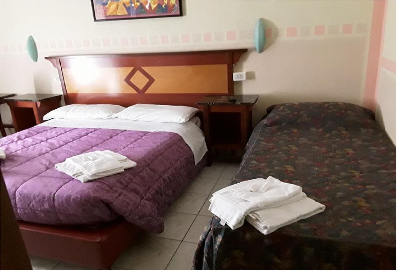 Hotel Maida Follonica Extérieur photo